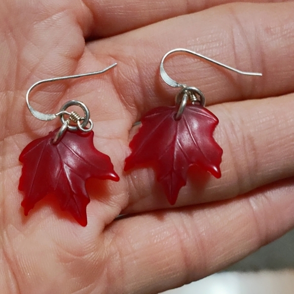 DARK RUBY RESIN MAPLE LEAVES .925 HOOK DROP DANGLE 1.5" EARRINGS - Picture 4 of 9